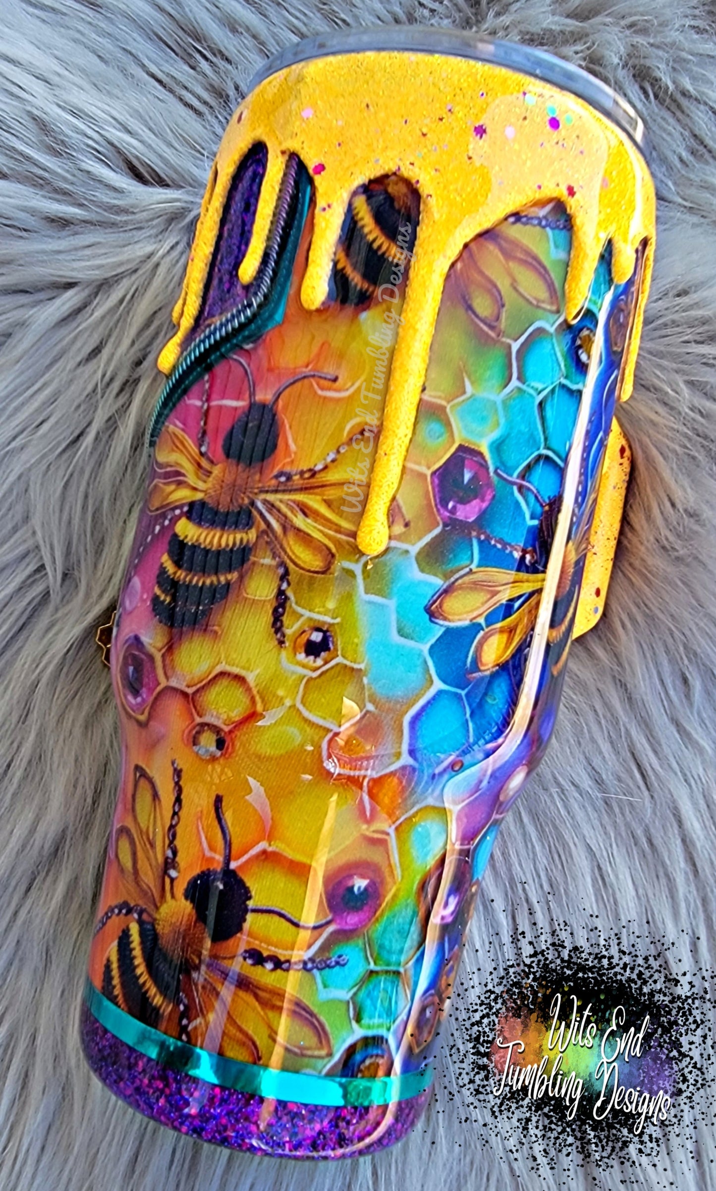 **PRE-ORDER LISTING** 32oz Rainbow Bee fabric/zipper tumbler ~ Please read the entire listing. Listing has a 4-6 week TURN-AROUND TIME ~